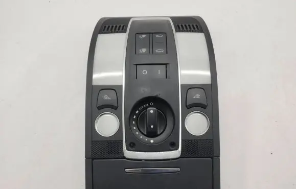 Audi Q7 4L Front seat light 4F0951177