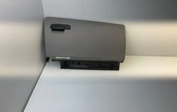 BMW 3 E92 E93 Glove box 6955430 7151338 71513311