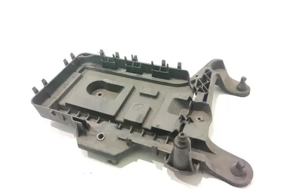Battery tray
