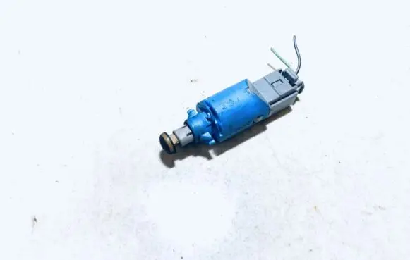 Renault Megane II Brake pedal sensor switch 8200168239b