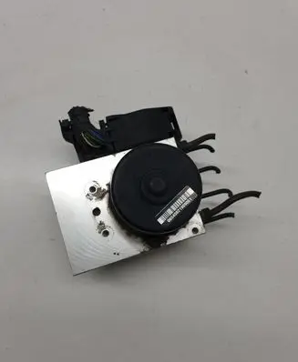 Volvo XC90 ABS Pump 30714956