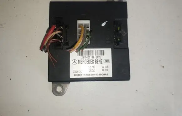 Mercedes-Benz E W211 Comfort/convenience module 2115452132