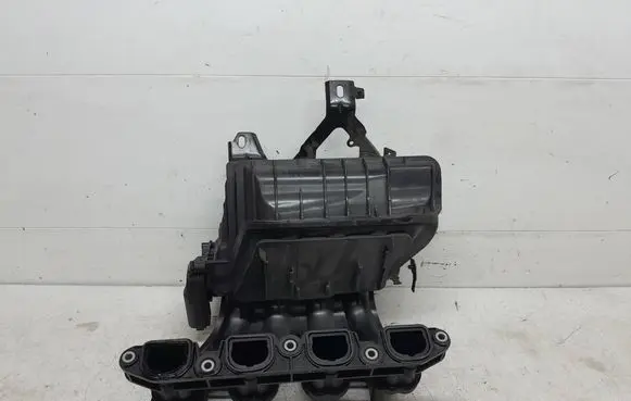 BMW X1 E84 Intake manifold 7560234