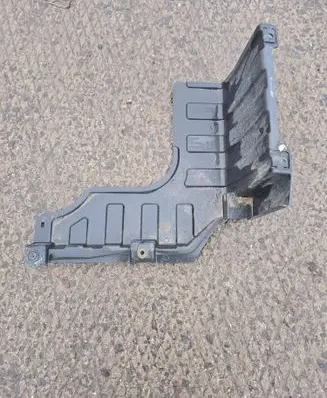 Engine splash shield/under tray