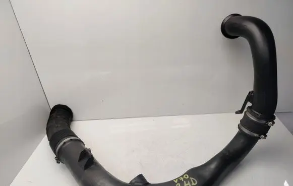 Volvo V70 Air intake hose/pipe 30741666