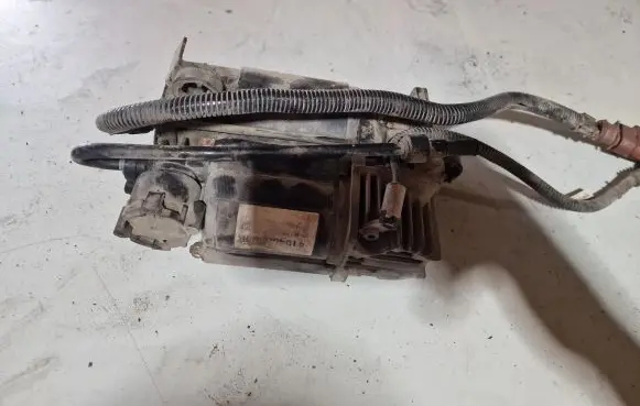 Audi A6 Allroad C5 Air suspension compressor/pump 