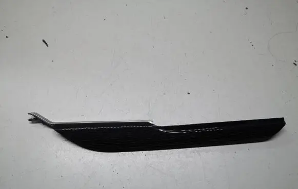 BMW 7 G11 G12 Radio/GPS head unit trim 8066681