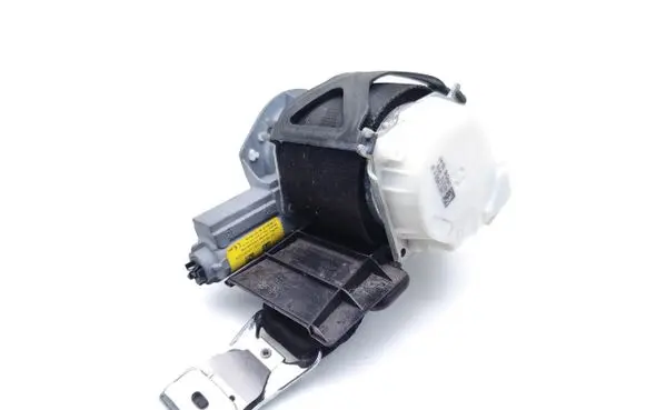 Ford C-MAX II Middle seatbelt (rear) AM51U611B68CL