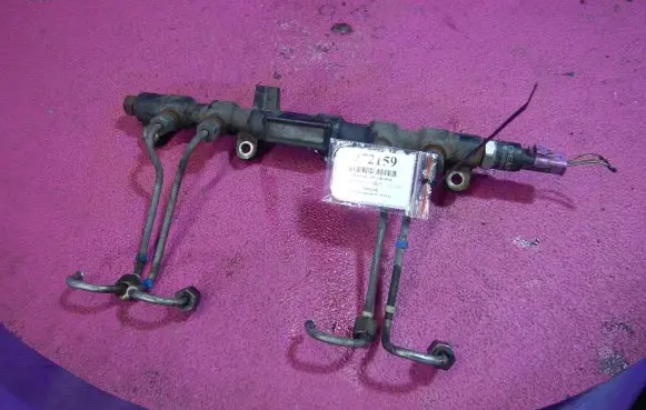Ford Mondeo Mk III Fuel main line pipe