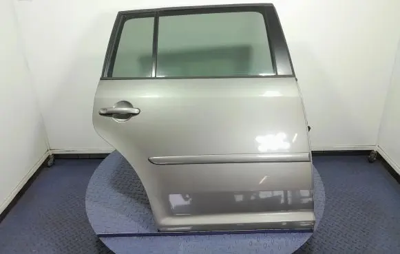 Volkswagen Cross Touran I Rear door