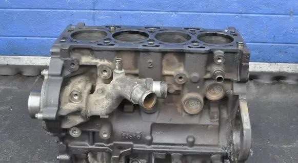 Chevrolet Epica Engine block Z20S1
