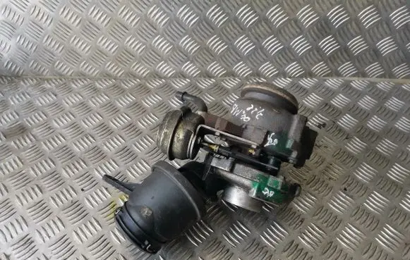 Mercedes-Benz C W203 Turbo A6110960999 A6110981807
