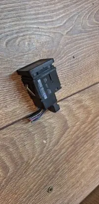 Volkswagen PASSAT B6 Hand parking brake switch 3c0927225c