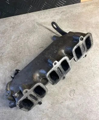Audi A6 S6 C5 4B Intake manifold 059129713Q