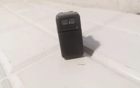 Volvo S70 V70 V70 XC Windscreen/window heater switch 9162952 4970