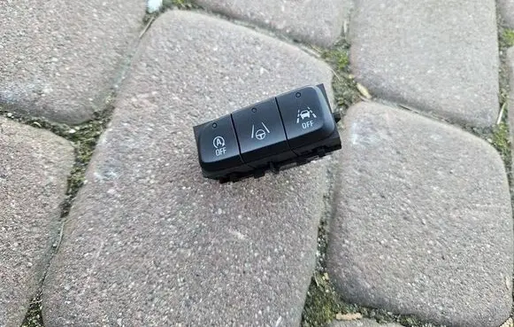 Opel Mokka B Other switches/knobs/shifts 98347566YX