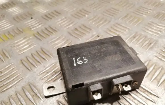 Mercedes-Benz ML W163 Aerial antenna amplifier 1638200289