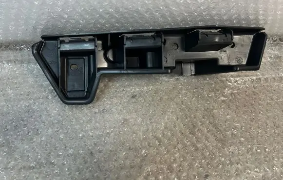 Renault Master III Front bumper mounting bracket 620430006R 0001036423 017680