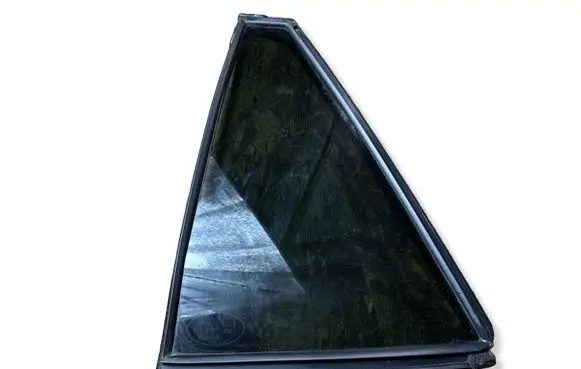 Subaru Outback (BT) Rear vent window glass 62284AN11A