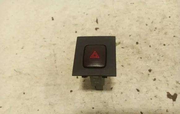 Volvo V70 Hazard light switch 30710106 08W212