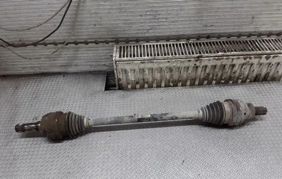 Rear driveshaft