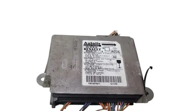 Renault Megane II Airbag control unit/module 8200481127B 604289600