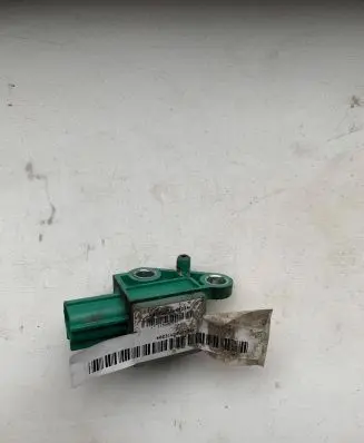 Volkswagen PASSAT B6 Airbag deployment crash/impact sensor 3C0909606