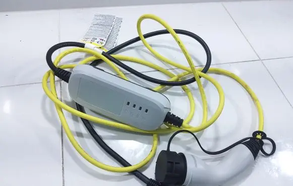 Volkswagen ID.4 Electric car charging cable 35543284 1EA971675AP