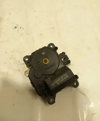 Mazda 3 I Air flap motor/actuator 8610000990