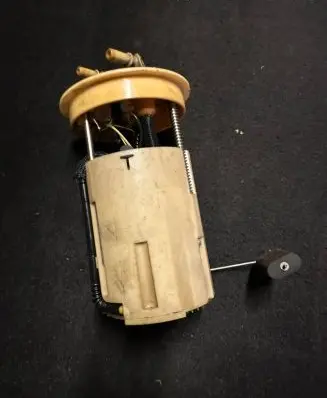 Volvo V50 In-tank fuel pump 30792206