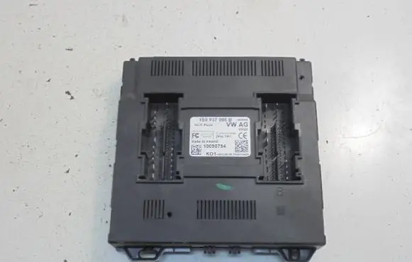 Skoda Citigo Central body control module 1S0937086B