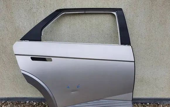 Hyundai Ioniq 5 Rear door 