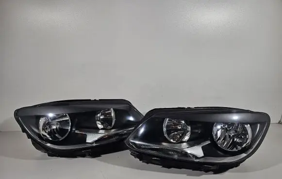 Volkswagen Touran II Headlights/headlamps set 1T1941006H