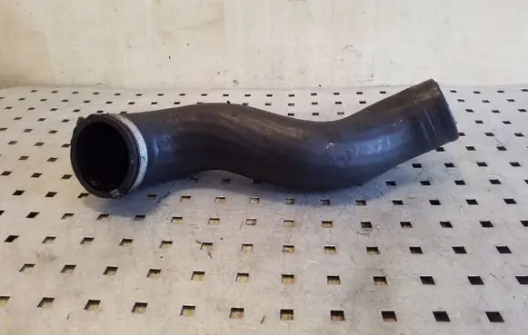 Volvo V70 Intercooler hose/pipe