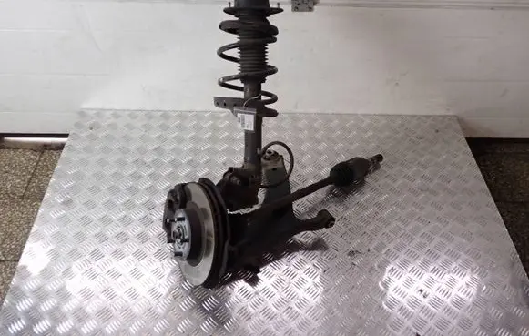 Subaru Forester SH Front wheel hub spindle knuckle