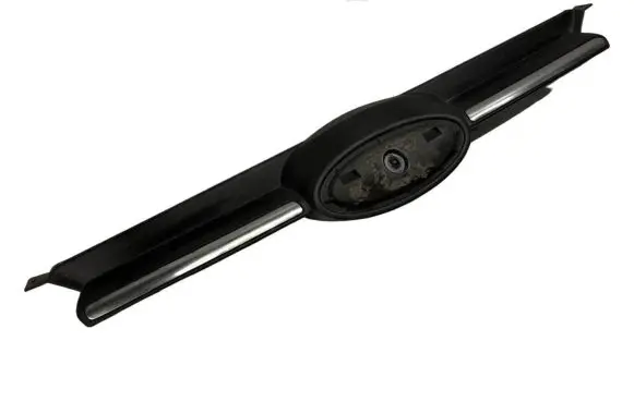 Ford Focus Front bumper upper radiator grill BM51BA133B BM518200B