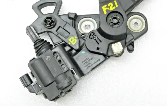 Honda CR-V Tailgate boot lock/latch motor JB3B431F94AD 2266856