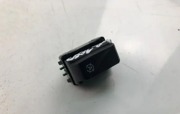 Renault Clio IV Engine start stop button switch 251534917R