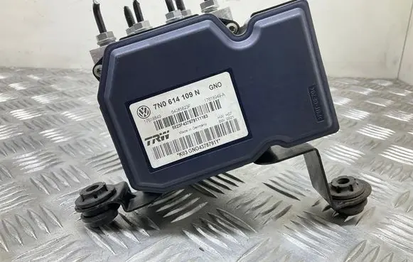 Seat Alhambra (Mk2) ABS Pump 7N0614109N