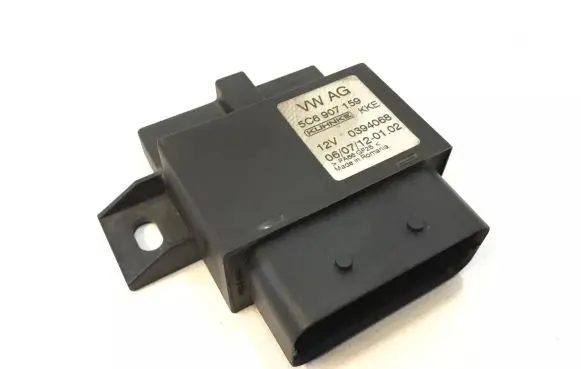 Volkswagen Jetta VI Other control units/modules 5C6907159