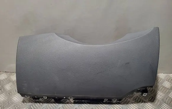 BMW 7 E65 E66 Glove box lid/cover 51457020772 727584