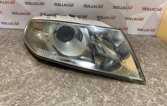 Skoda Octavia Mk2 (1Z) Headlight/headlamp E0203577