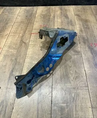 Mercedes-Benz CLS C219 Side radiator support slam panel 