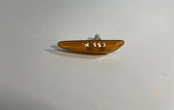 BMW X3 E83 Front fender indicator light