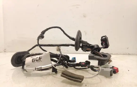 Ford Kuga I Front door wiring loom 8V4T14A584