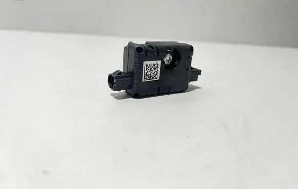 BMW X6 G06 Aerial antenna amplifier 6832256