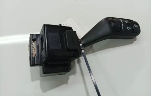 Ford Focus Wiper control stalk 