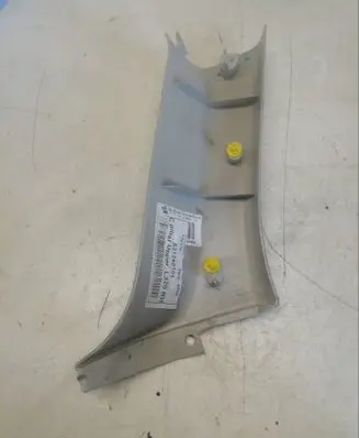 Land Rover Range Rover Sport L320 (A) pillar trim 631240101