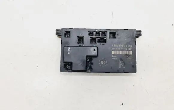 Mercedes-Benz E W211 Door control unit/module 2118701026