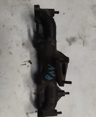 Audi A4 S4 B5 8D Exhaust manifold 028253033AG